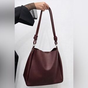 Elegant Brown Leather Shoulder Bag
